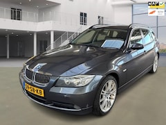 BMW 3-serie Touring - 325i Dynamic Executive/navi/leder/psensor/trekhaak