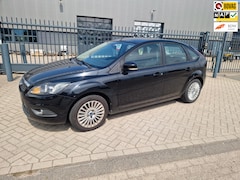 Ford Focus - 1.6 Ghia, airco, rijd goed, apk 07/2026
