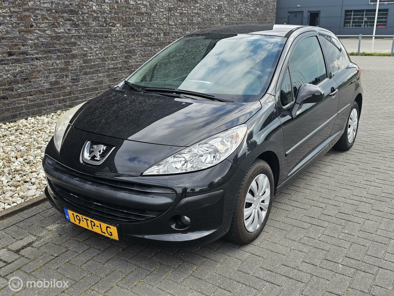 Peugeot 207 - 1.4 Color-line Nw apk - Airco ❄️ - AutoWereld.nl