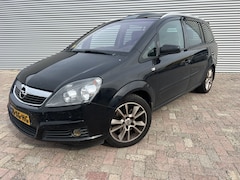 Opel Zafira - 2.2 Temptation | Nieuw Binnen | Cruise | Pano | Trekhaak