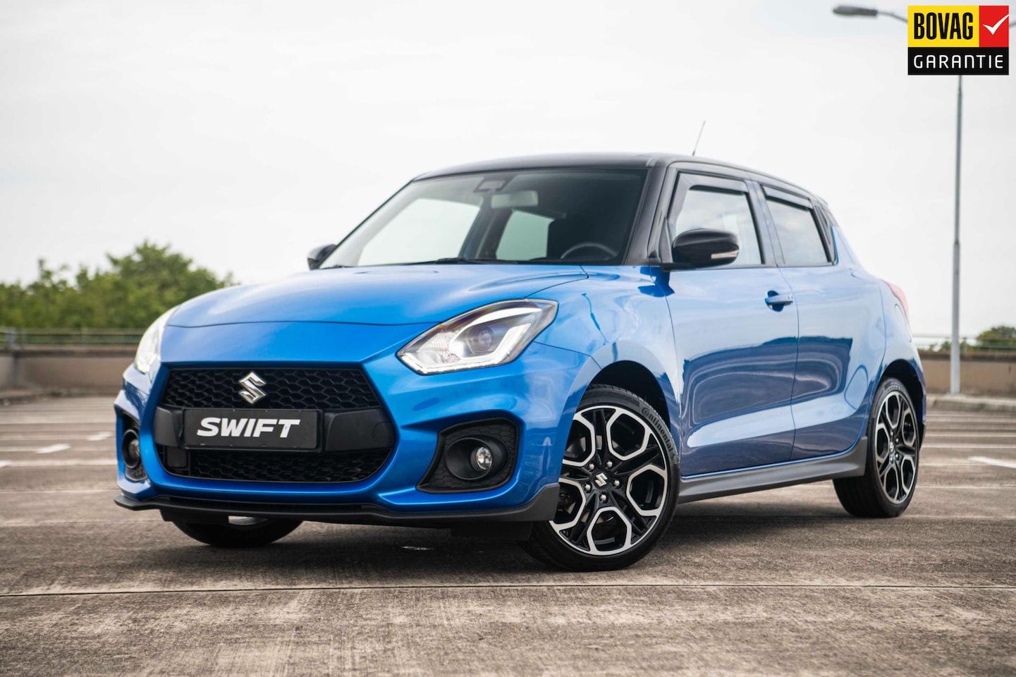 Suzuki Swift - 1.4 Sport Smart Hybrid |Two Tone |Airco/Clima |Achteruitrijcamera |Adaptive Cruise Control - AutoWereld.nl
