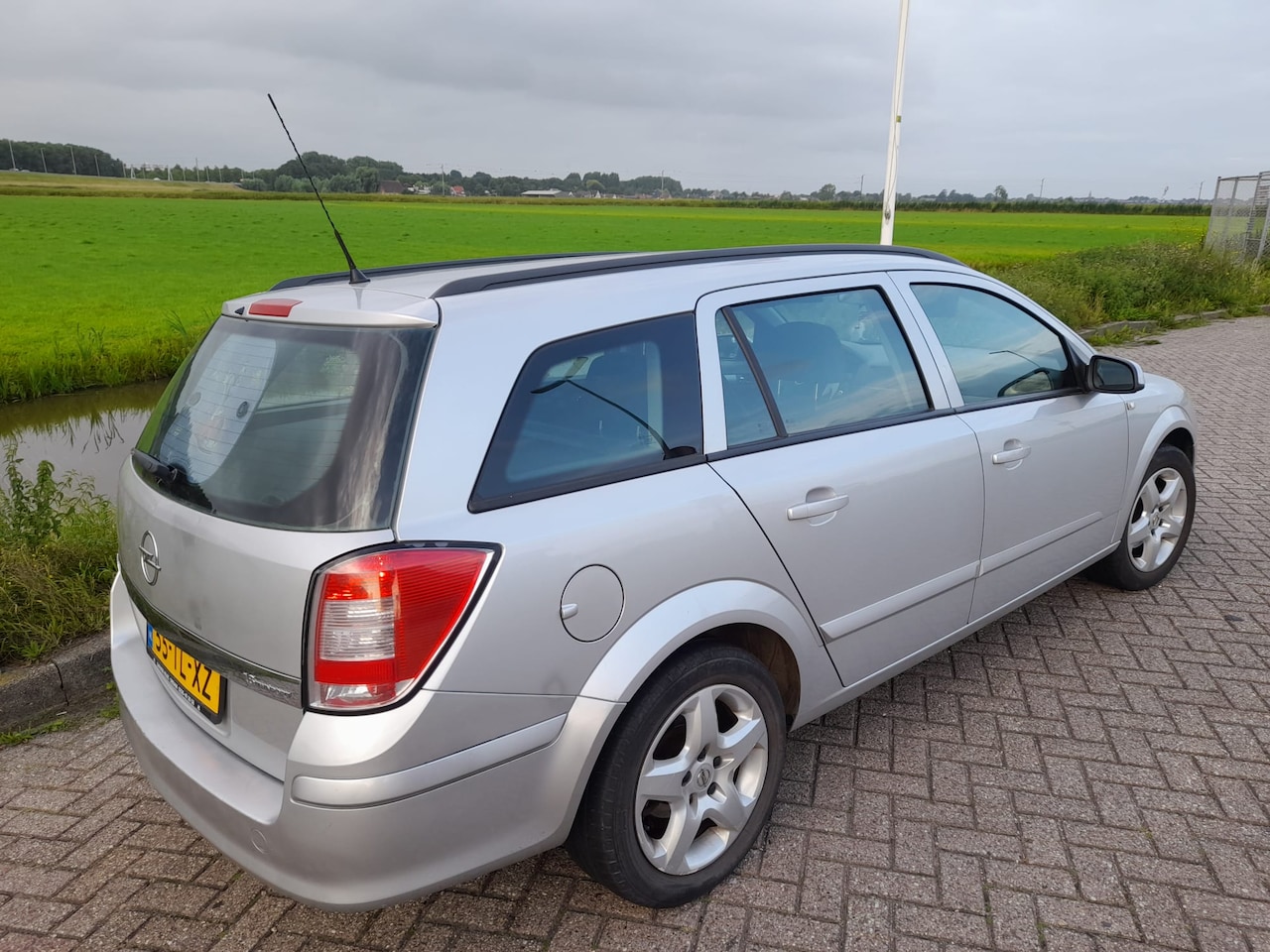 Opel Astra Wagon - 1.6 Business - AutoWereld.nl