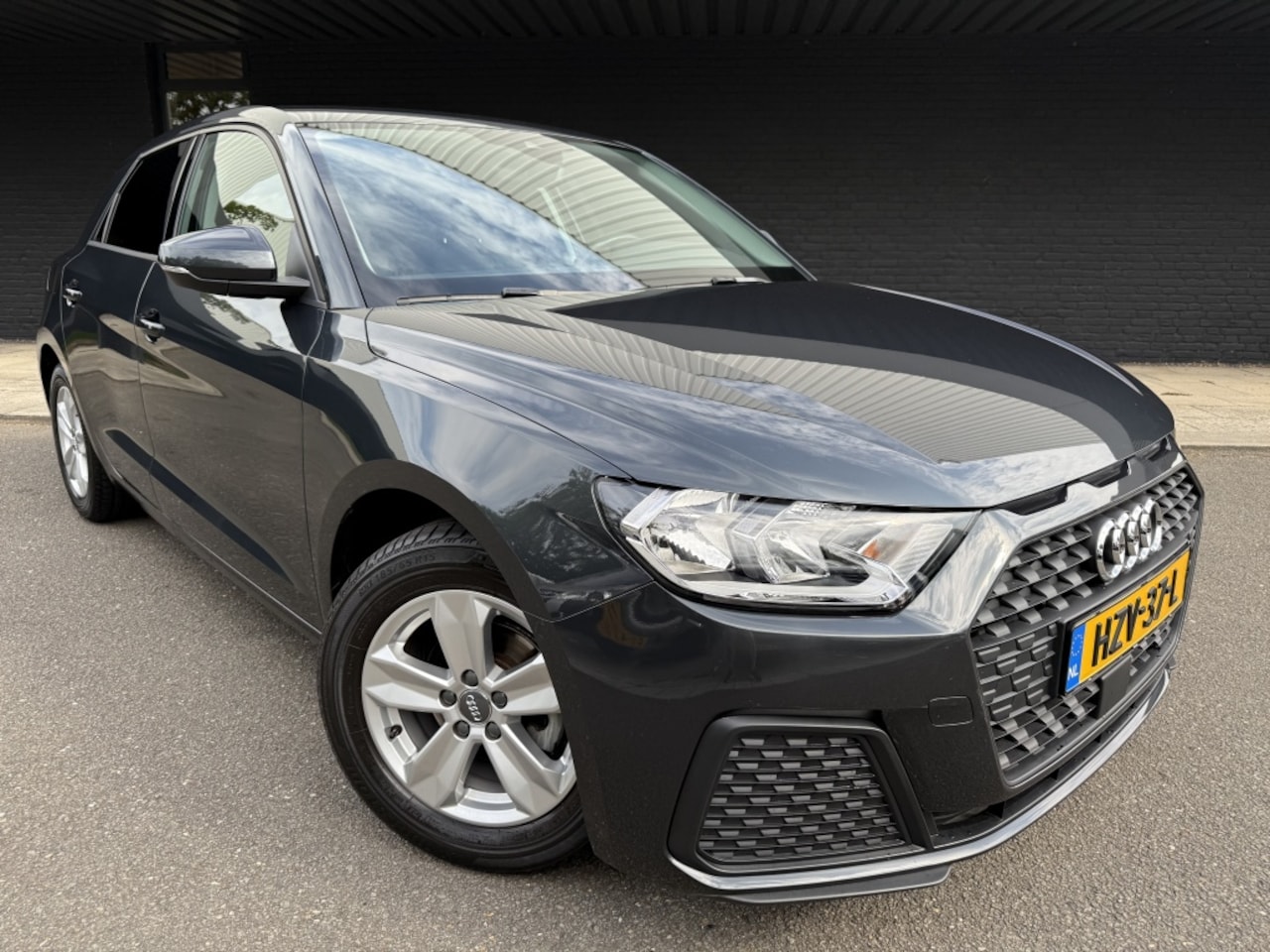 Audi A1 Sportback - 25 TFSI // 15.000km! // Nieuwstaat // - AutoWereld.nl