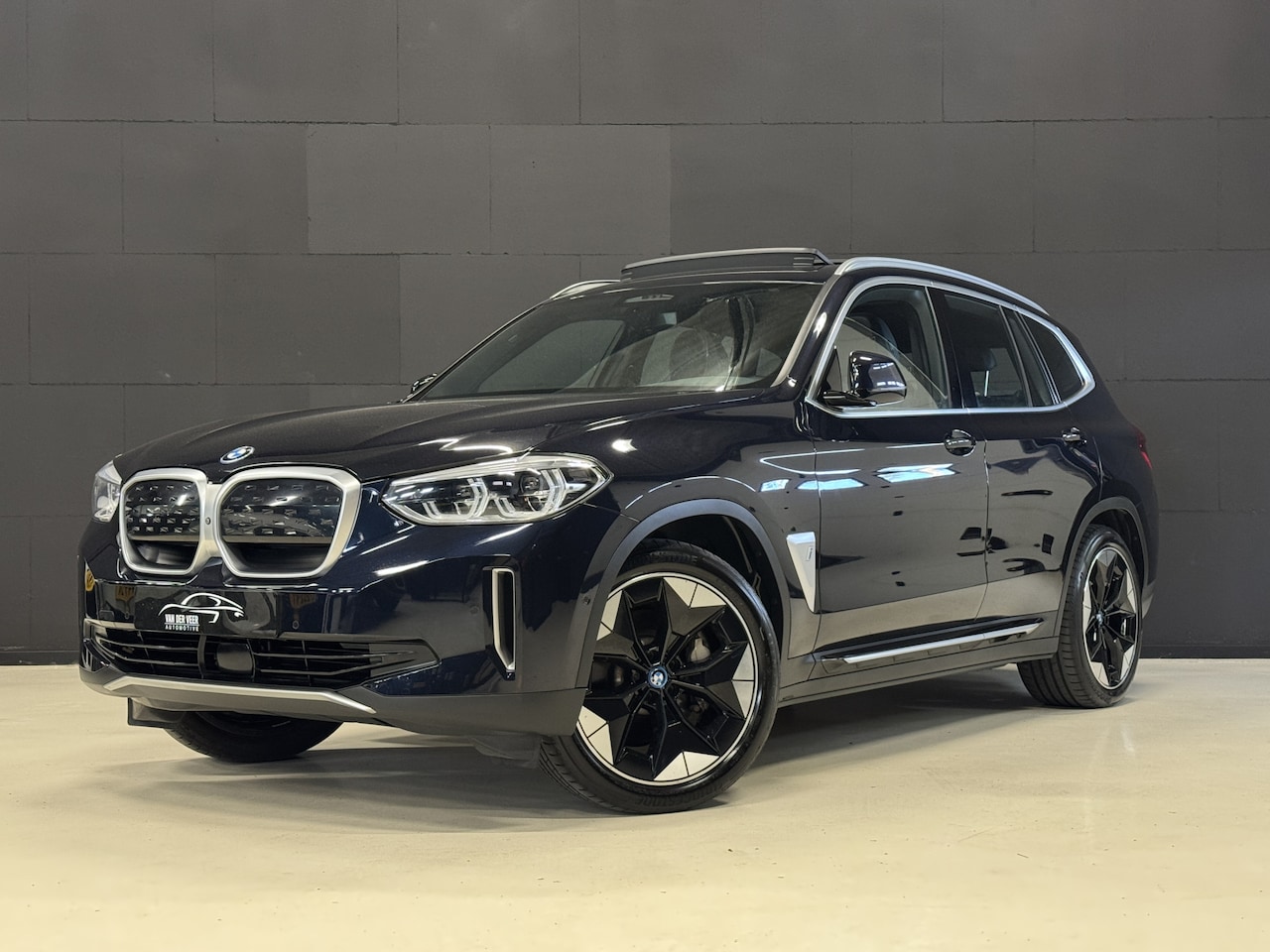 BMW iX3 - High Executive 80 kWh | Pano | Driv. Ass. Prof. | Lederen sportstoelen | Harman/Kardon | 3 - AutoWereld.nl
