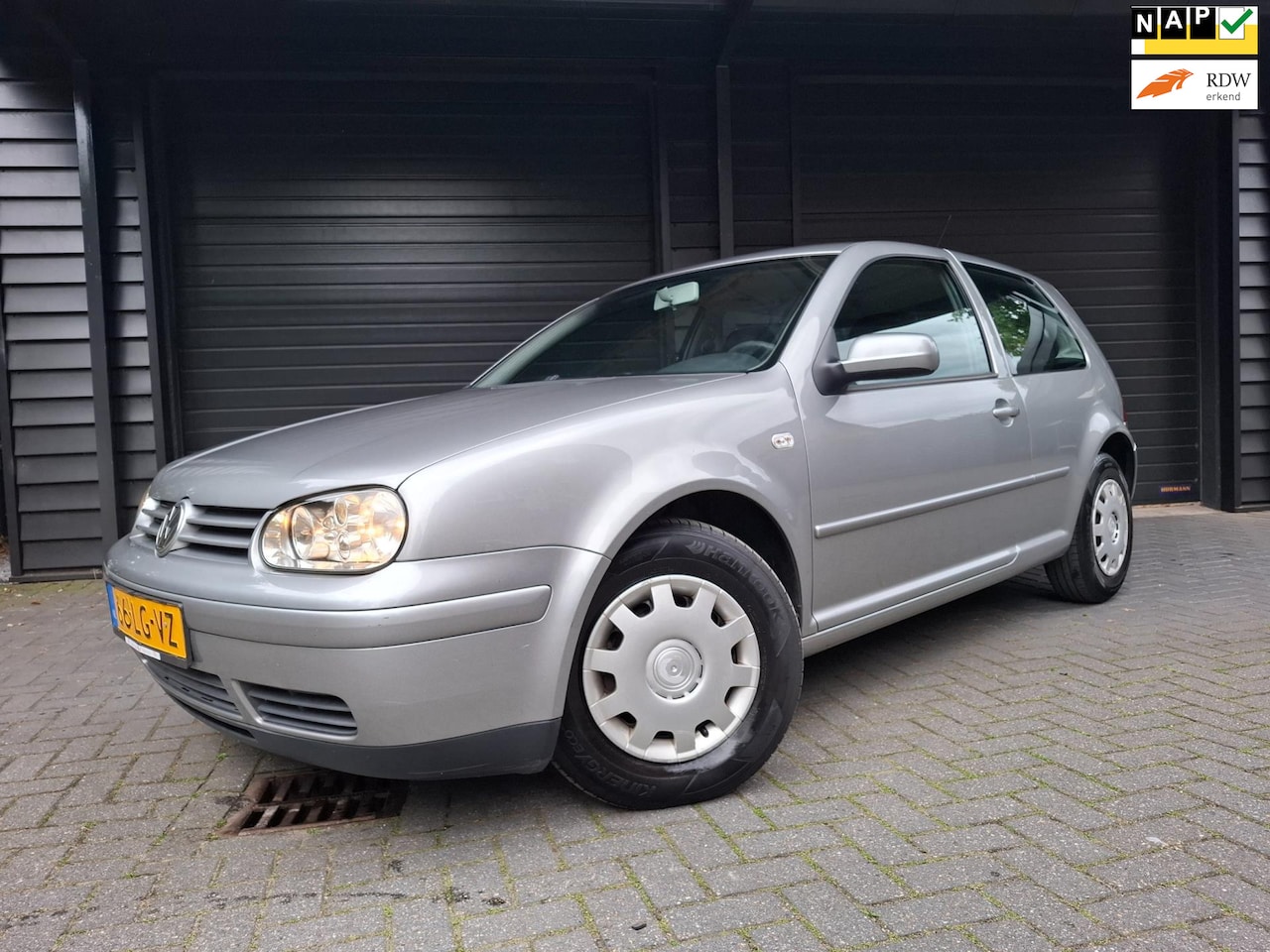 Volkswagen Golf - 1.6-16V airco cruise APK 4-2026 2e eig - AutoWereld.nl