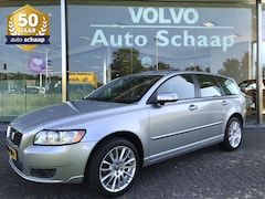 Volvo V50 - 2.5 T5 AWD Summum Automaat | Rijklaar incl garantie | Schuifdak Xenon meesturend Blis Leer