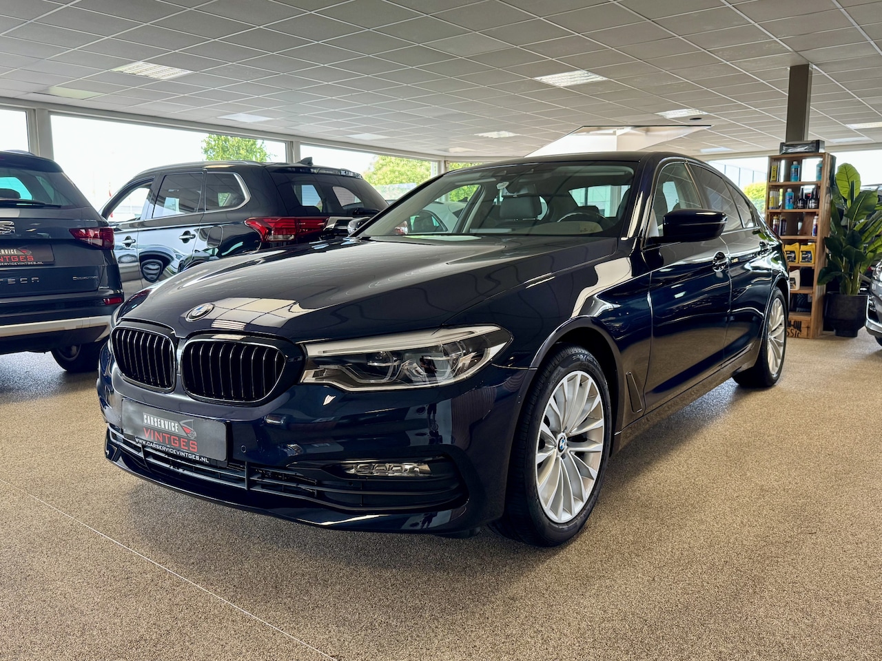 BMW 5-serie - 520i High Executive Camera, Navi, Comfort stoelen, Leder, PDC, 94DKM! - AutoWereld.nl