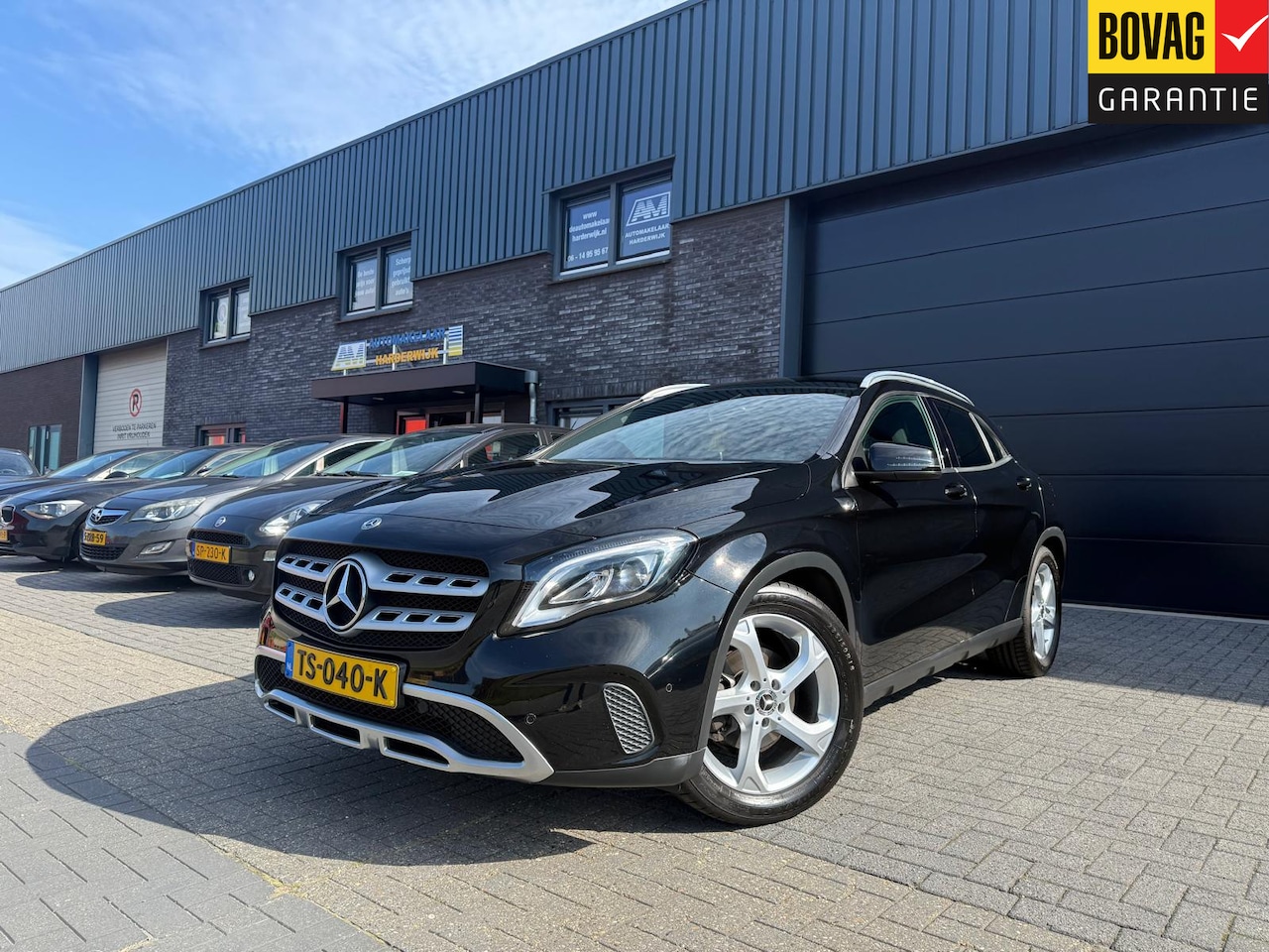 Mercedes-Benz GLA-Klasse - 200 Premium | 2E EIGENAAR | 12MND GARANTIE | AUTOMAAT | NAVI | PDC | LED | LMV | - AutoWereld.nl
