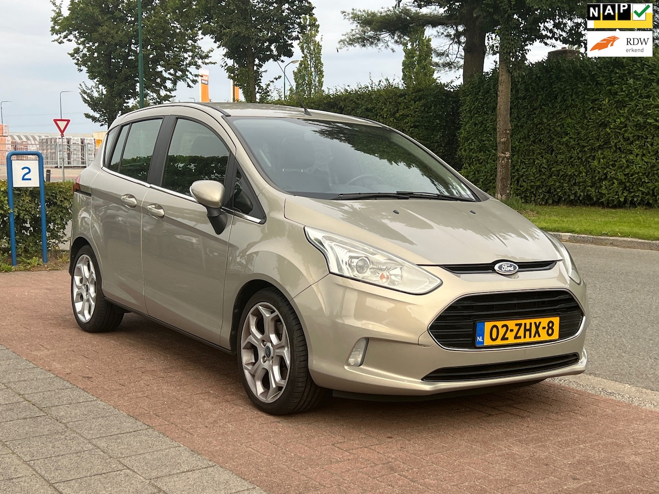 Ford B-Max - 1.0 EcoBoost Titanium ^^ Slechts 41.701 km NAP – Dlr. Onderhouden - AutoWereld.nl