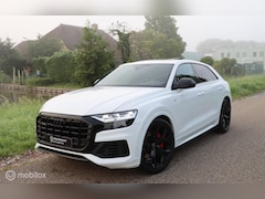 Audi Q8 - 55 TFSI e Quattro S-Line / Pano / Navi / 22inch