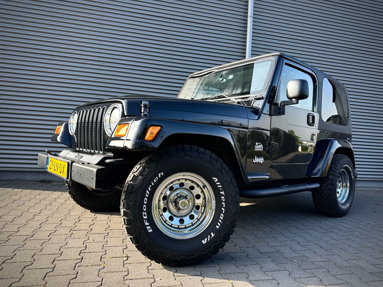 Jeep Wrangler - 4.0i Hardtop Sahara 4.0i Hard Top Sahara - AutoWereld.nl