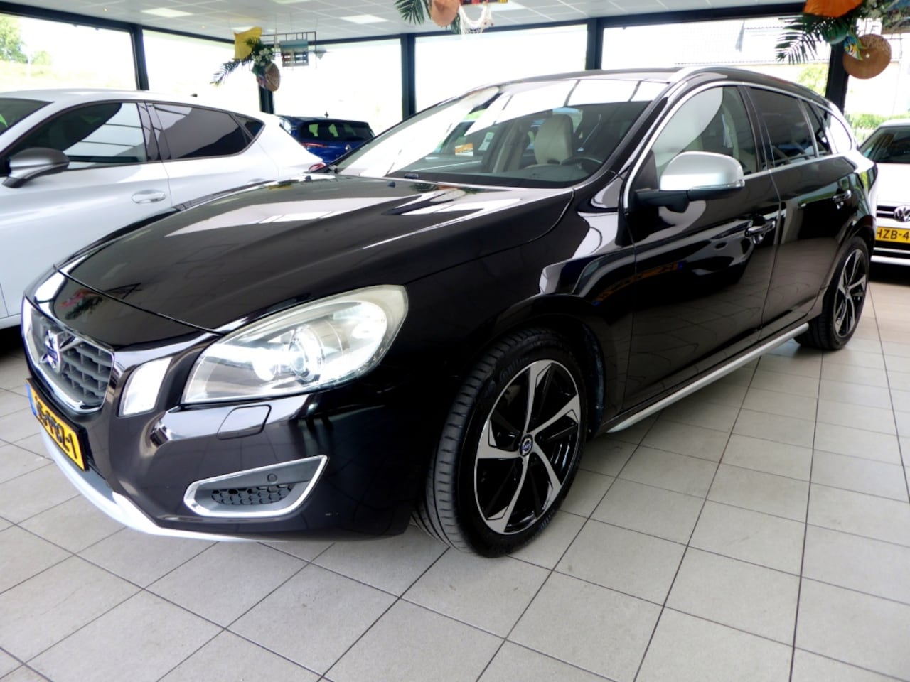 Volvo V60 - 3.0 T6 AWD Summum 3.0 T6 AWD Summum - AutoWereld.nl