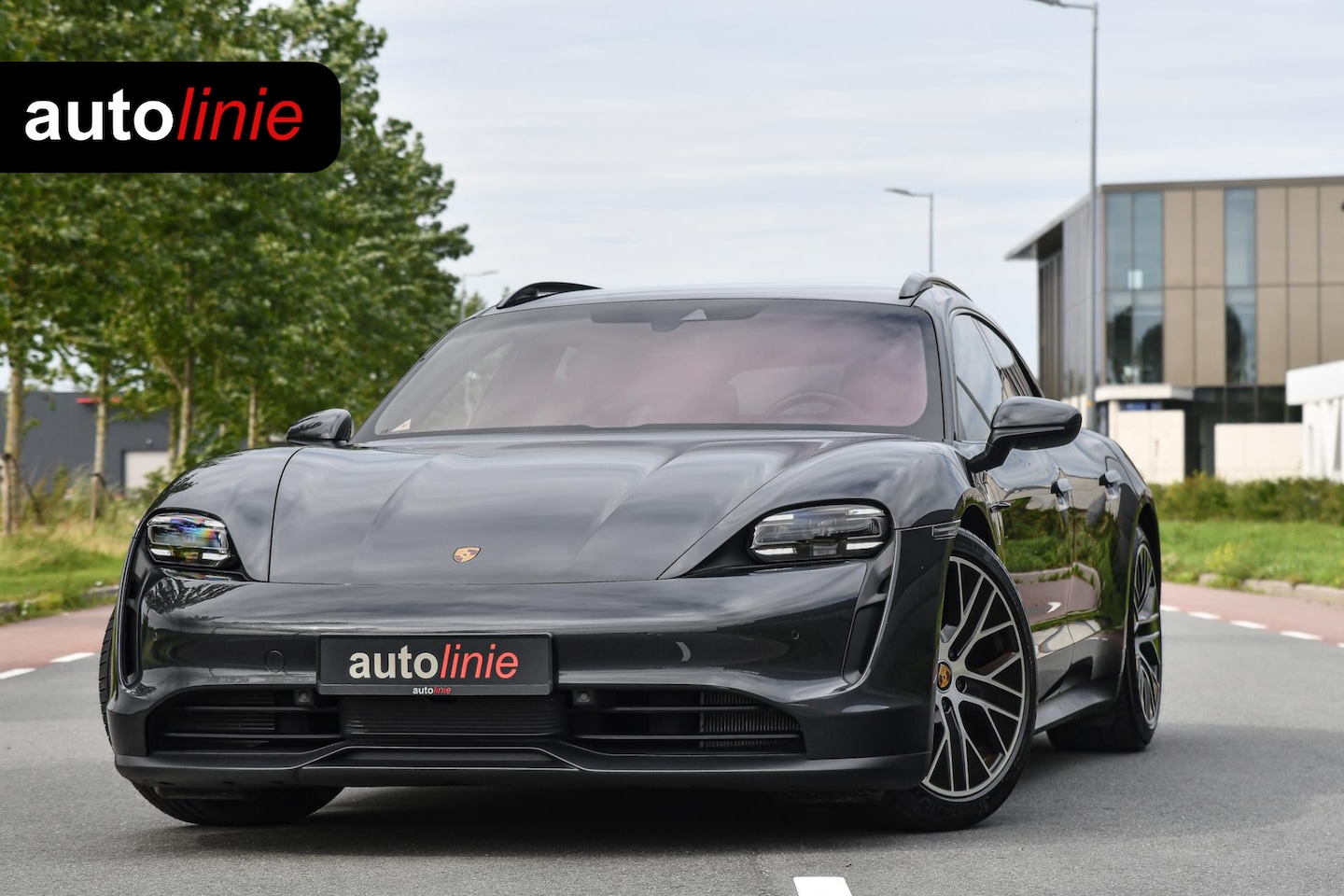 Porsche Taycan Sport Turismo - 79 kWh. Perf Accu, Luchtv, Sport Chrono, Pano, Memory, Stoelkoeling, Bose, Lift, Sfeer, Ca - AutoWereld.nl