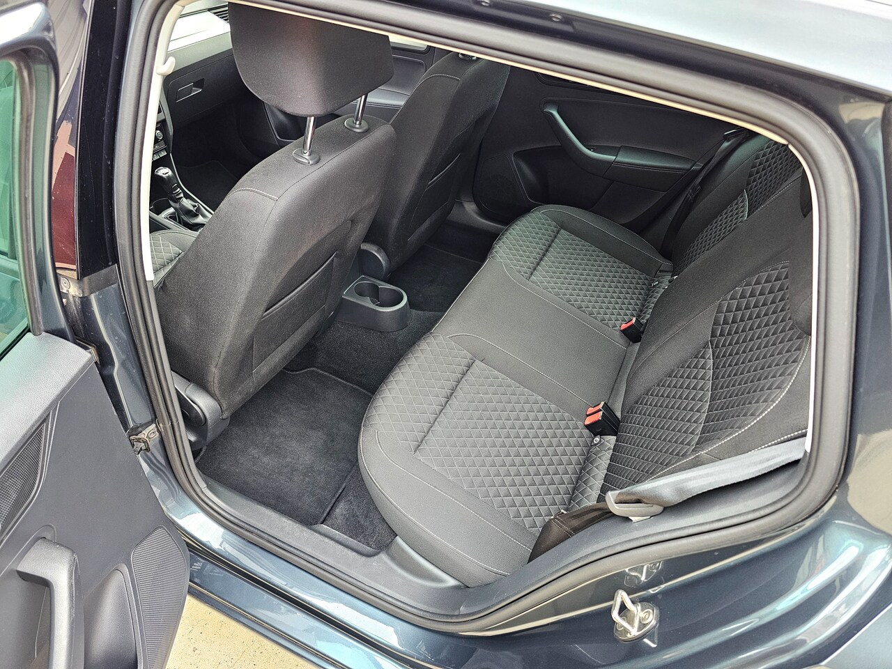 Skoda Rapid Spaceback - 1.0 TSI Greentech Drive Panorama! Navi! Stoelverwarming!