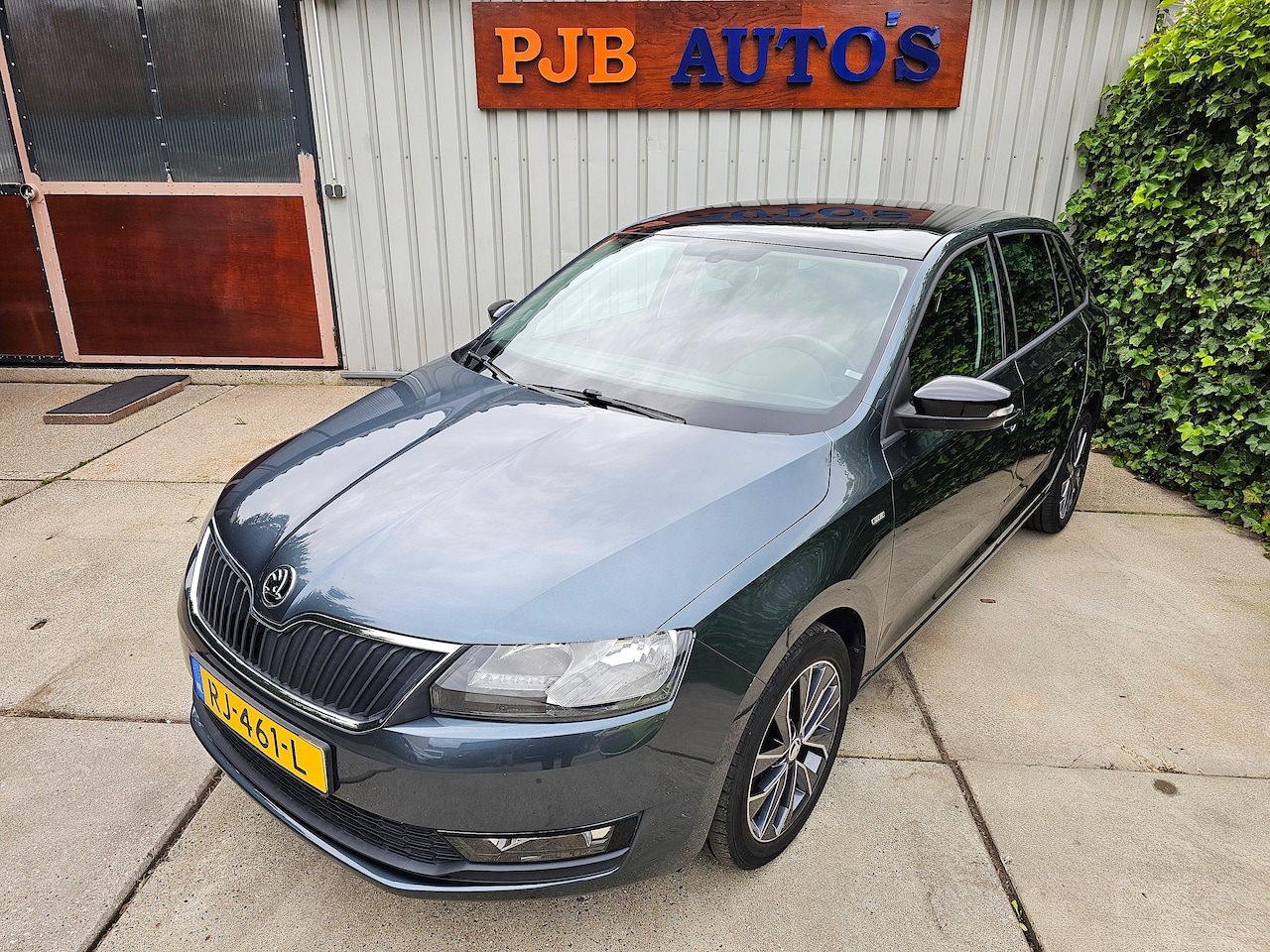 Skoda Rapid Spaceback - 1.0 TSI Greentech Drive Panorama! Navi! Stoelverwarming! - AutoWereld.nl