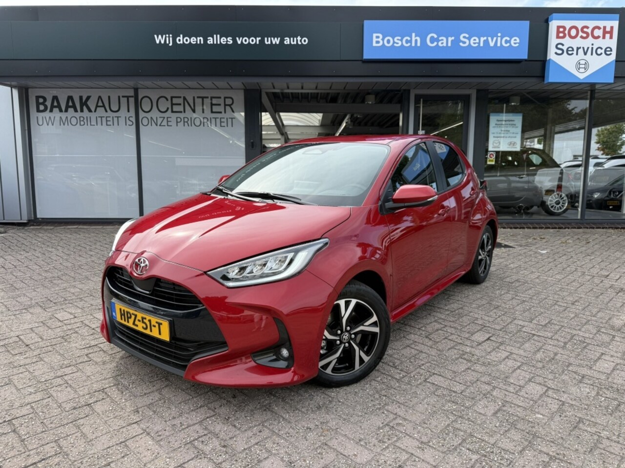 Toyota Yaris - 1.5 Hyb. 115 Business Plus | Camera | PDC | Facelift | Carplay - AutoWereld.nl