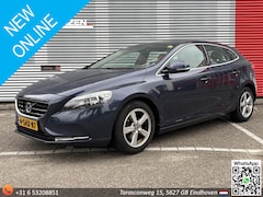 Volvo V40 - 1.6 D2 Momentum | Leder | Cruise | Climate | Navi | PDC |