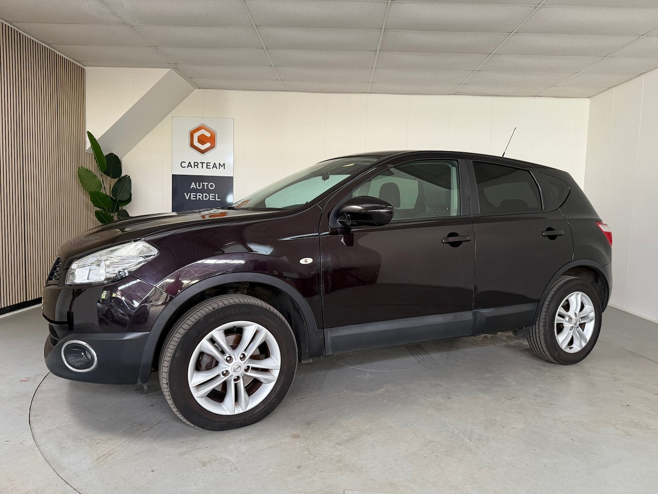 Nissan Qashqai - 1.6 Acenta Airco, trekhaak, airco, lmv - AutoWereld.nl