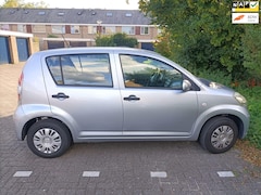 Daihatsu Sirion 2 - 1.0-12V Trend