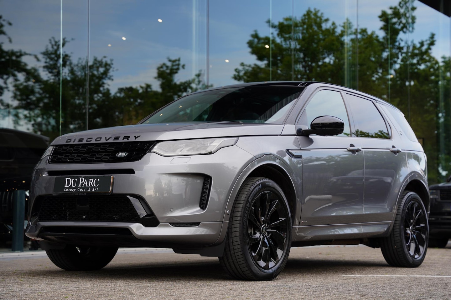 Land Rover Discovery Sport - P300e 1.5 R-Dynamic HSE Panoramadak Meridian Head Up - AutoWereld.nl