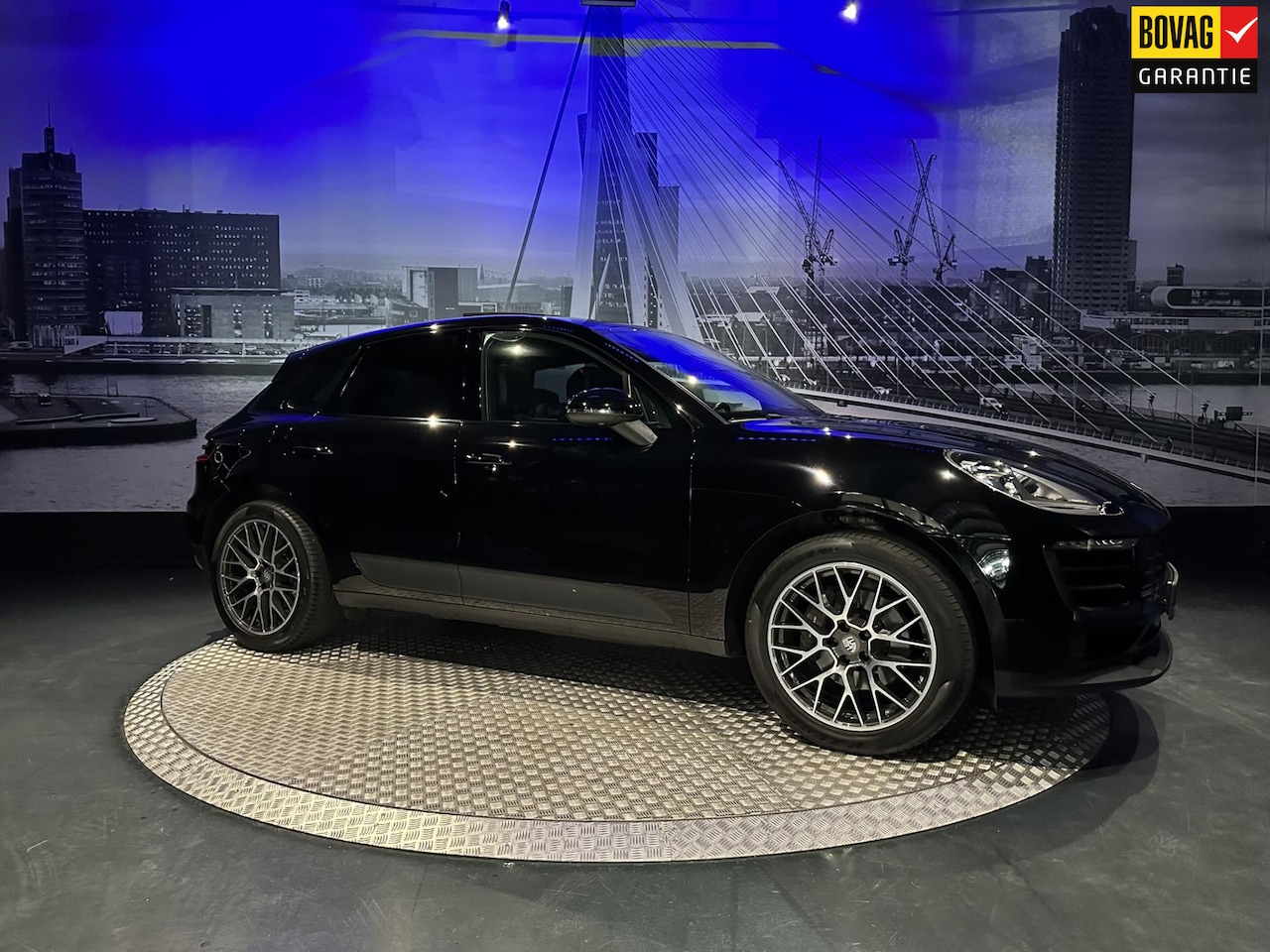 Porsche Macan - 2.0 *Luchtvering*Pano*Stoelkoeling*Trekhaak*ACC* - AutoWereld.nl