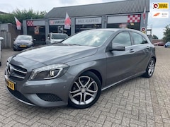 Mercedes-Benz A-klasse - A180 STYLE *navi + bi-xenon + comfort sportstoel + pdc v/a + 17" lm-velg