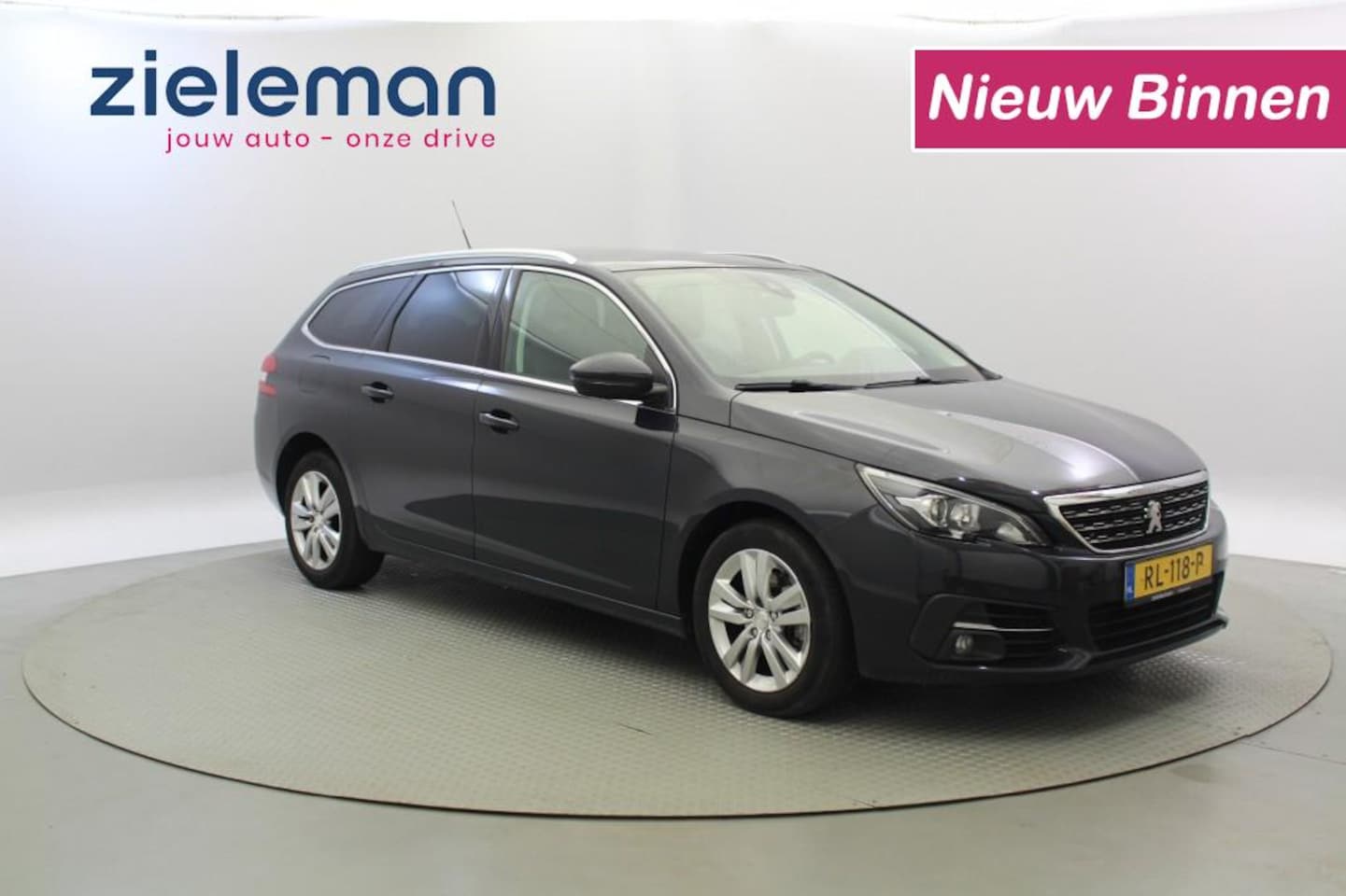 Peugeot 308 - SW 1.6 BlueHDi Premium - Carplay, Panorama, Cruise, Trekhaak - AutoWereld.nl