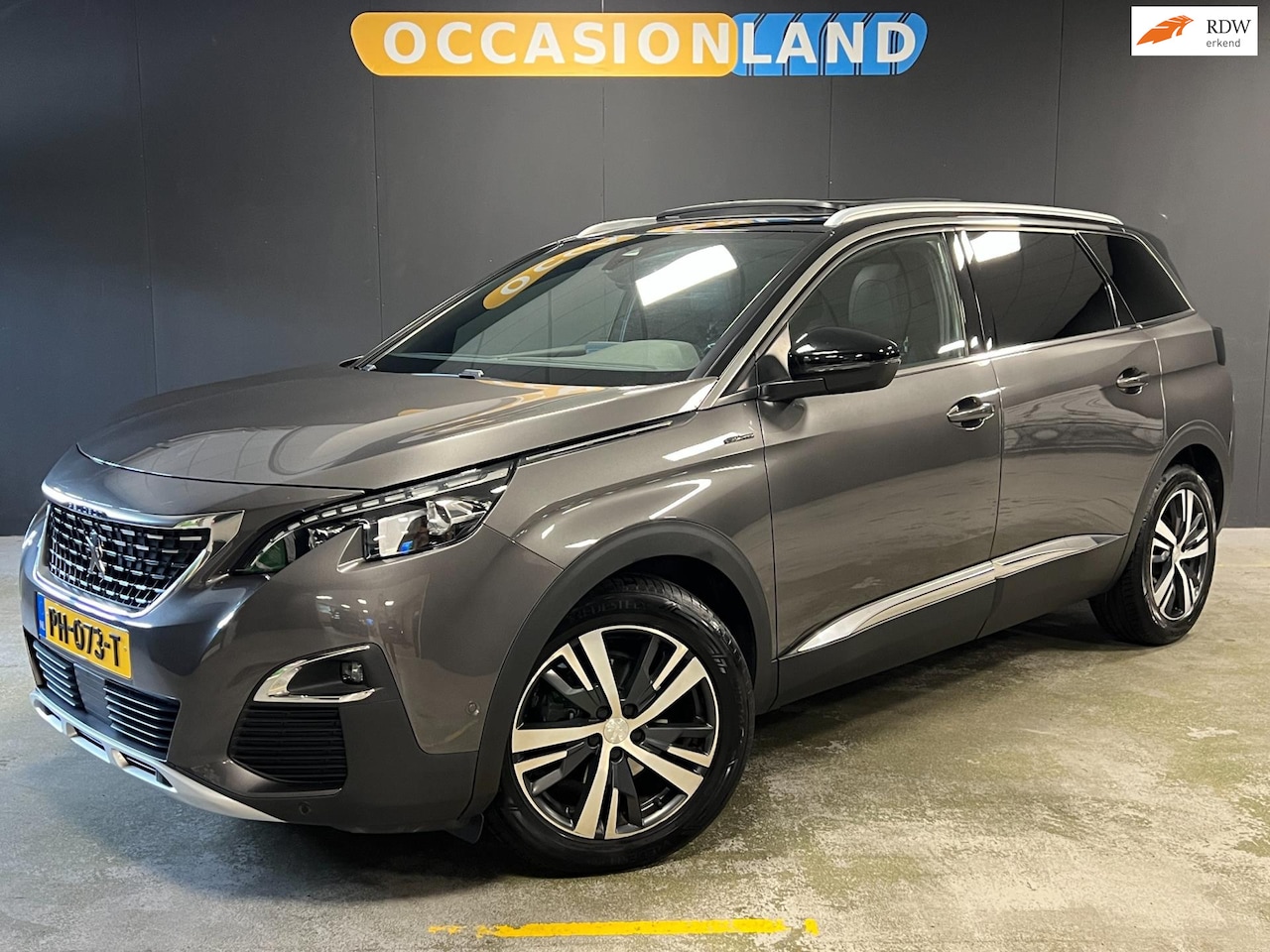 Peugeot 5008 - 1.6 GT-Line AUT|PANO|MEMORY+LEDER!| FOCAL|TREKH| - AutoWereld.nl