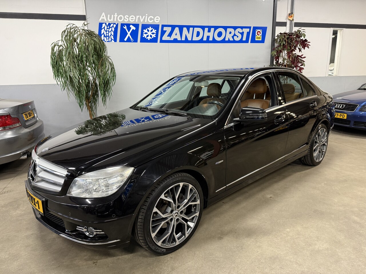 Mercedes-Benz C-klasse - 180 CGI BlueEFFICIENCY Business Edition Avantgarde 180 CGI BlueEFFICIENCY Business Edition Avantgarde - AutoWereld.nl