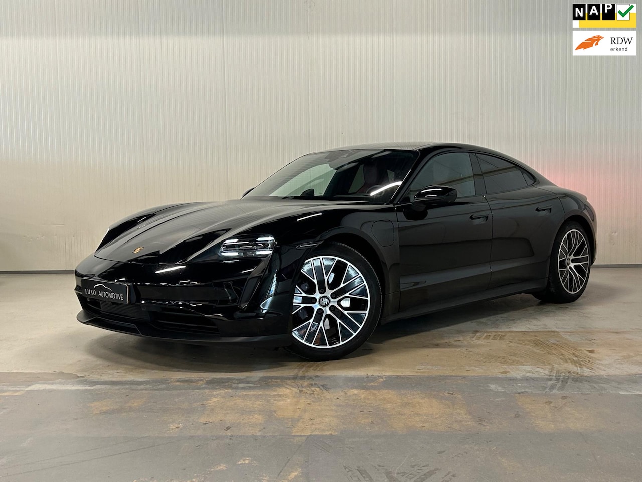 Porsche Taycan - Performance 84 kWh | SPORT CHRONO | ZONNEDAK | 360 CAMERA | BOSE AUDIO - AutoWereld.nl