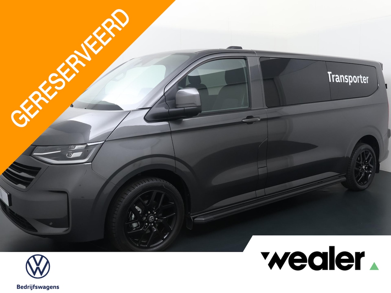 Volkswagen Transporter - 2.0 TDI L2H1 DC 30 Bulli Intro L2 170 Pk Automaat Dubbele Cabine 5-Persoons | LM 19" Zwart - AutoWereld.nl
