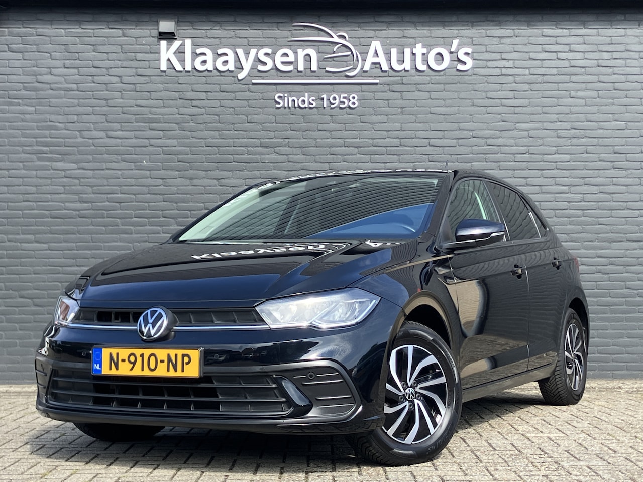 Volkswagen Polo - 1.0 TSI Life AUT. | 1e eigenaar | dealer onderhouden | apple carplay | climate control | a - AutoWereld.nl