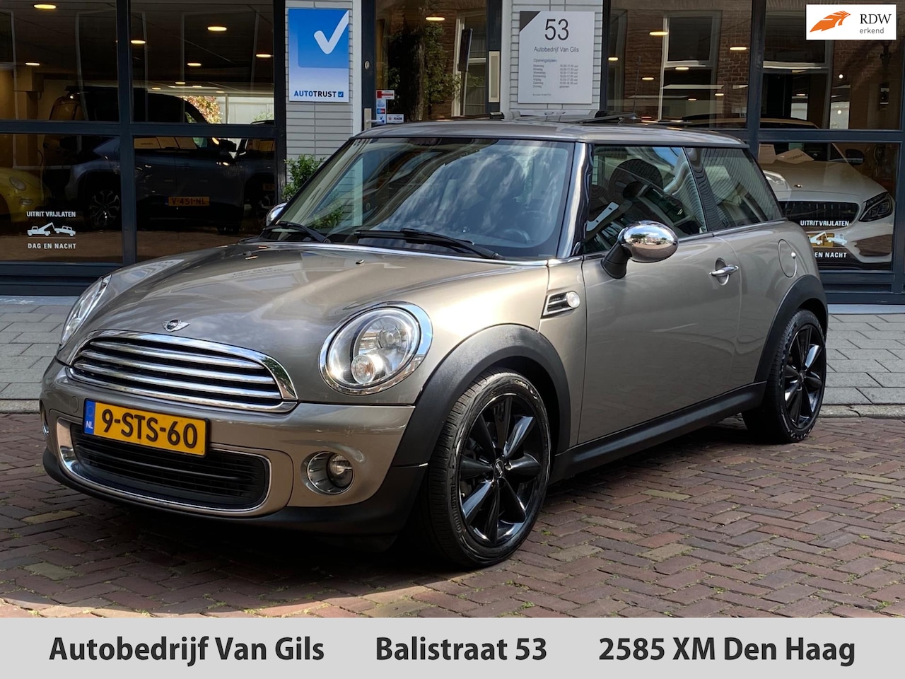 MINI One - Mini 1.6 Holland Street | AIRCO | LMV | PANORAMADAK | CRUISE ONTROL | NAVIGATIE | - AutoWereld.nl