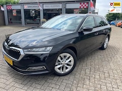 Skoda Octavia Combi - 1.0 TSI 110pk Business Edition Plus *17" LM-velg + navi + keyless