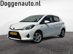 Toyota Yaris - 1.5 Full Hybrid Dynamic Keyless Navi Dealer onderhouden