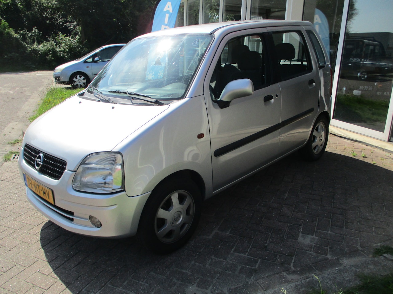 Opel Agila - 1.2-16V Elegance Zo mee! APK augustus 2026! - AutoWereld.nl