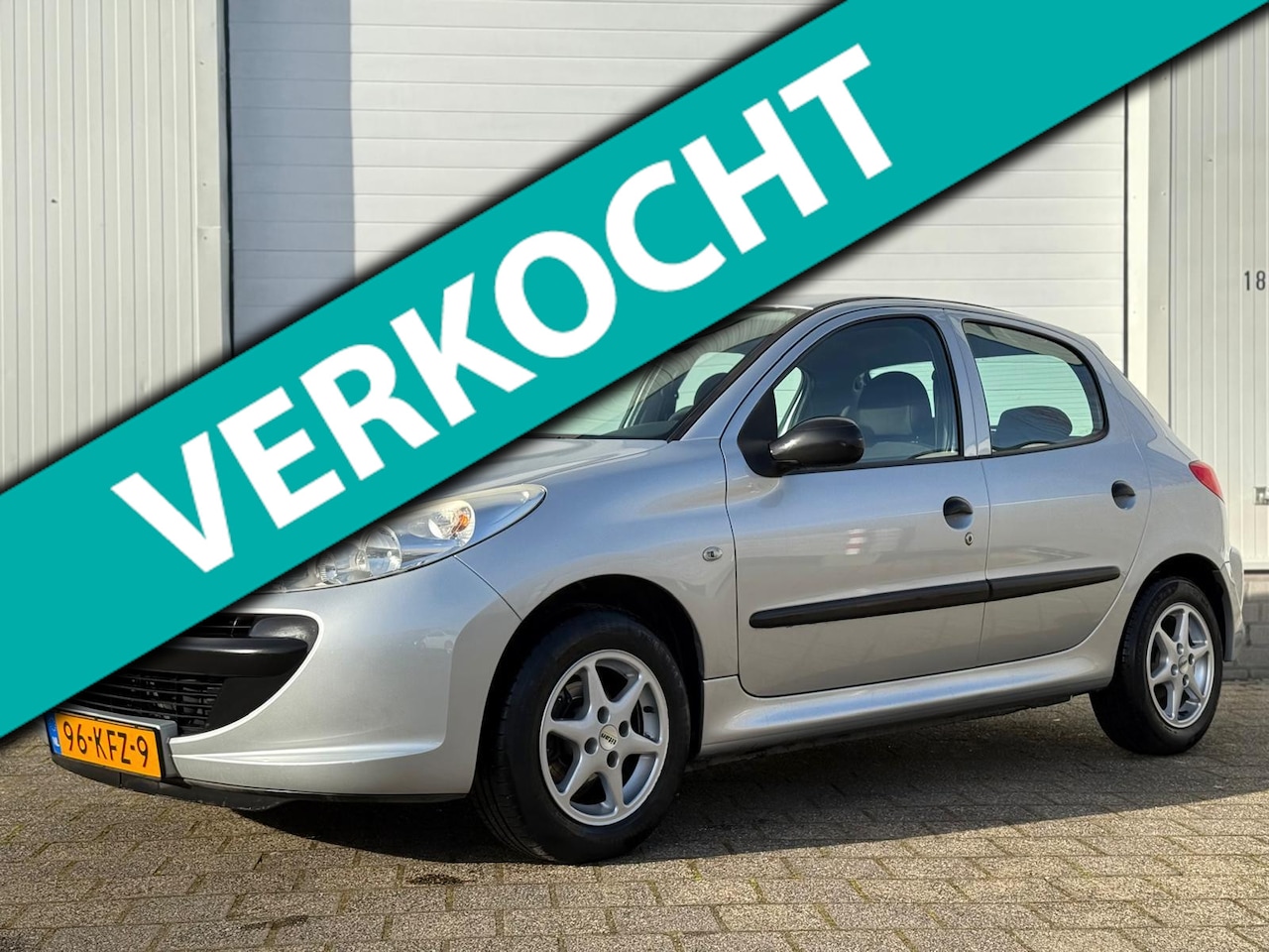 Peugeot 206 - 1.1 Airco 2-2026 APK Trekhaak Elektrische ramen NAP - AutoWereld.nl