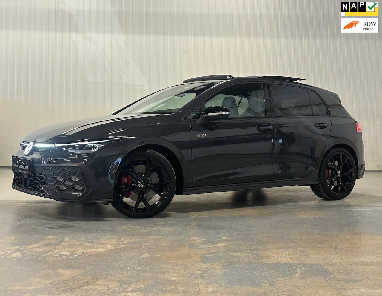 Volkswagen Golf - 2.0 TSI GTI | FACELIFT | PANO | HUD | 360 CAMERA | IQ LIGHTS - AutoWereld.nl