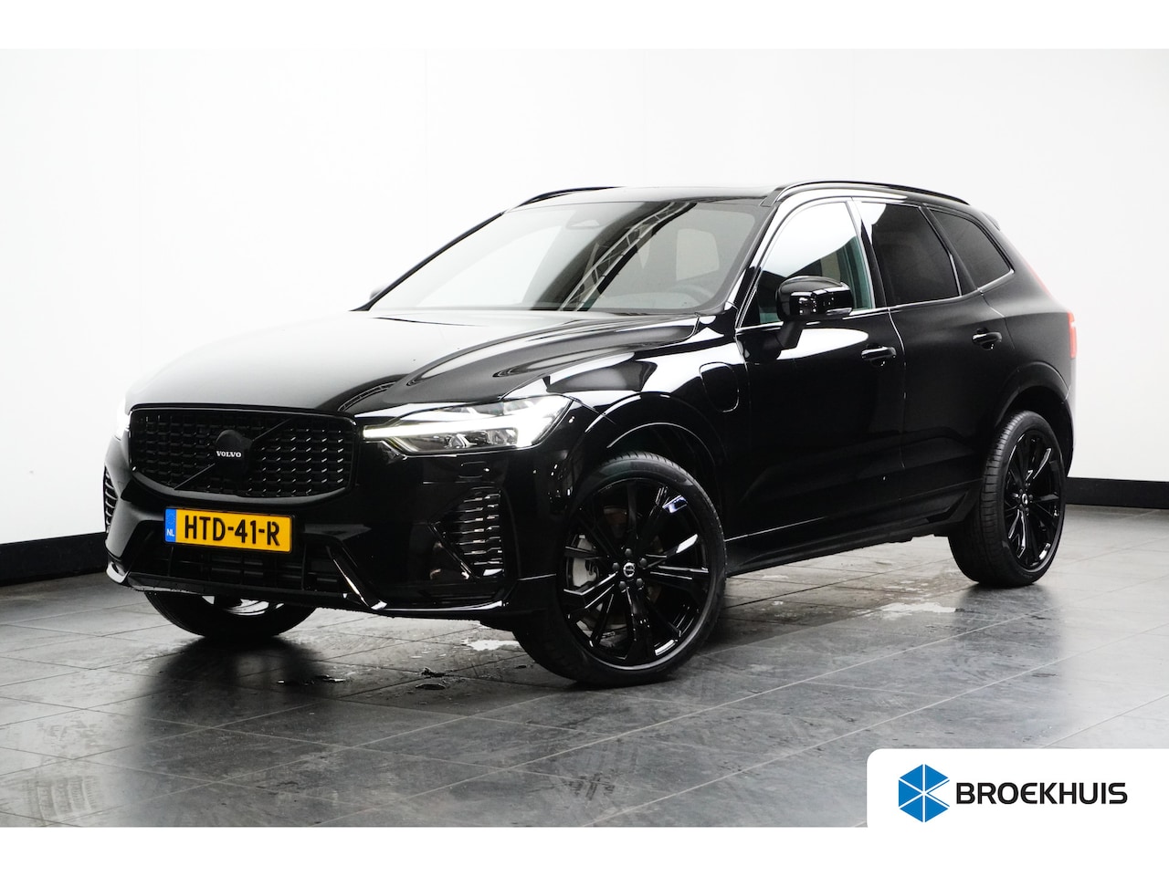 Volvo XC60 - T6 350PK AWD Plus Black Edition | 21" | Lighting Pack | Pano-dak | COntourstoelen | Privac - AutoWereld.nl