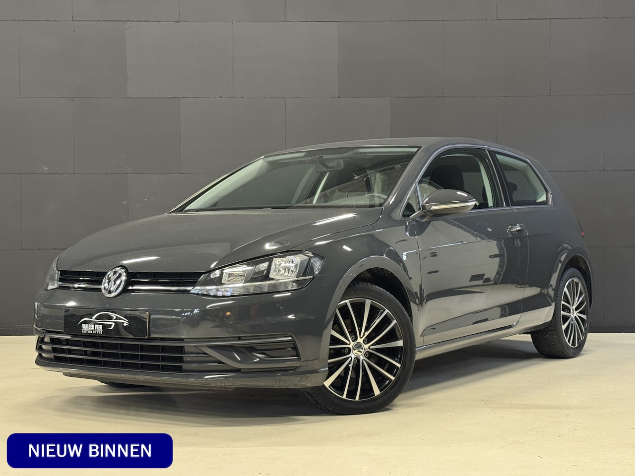 Volkswagen Golf - 1.0 TSI Trendline | Airco | 18'' lichtmetalen velgen - AutoWereld.nl