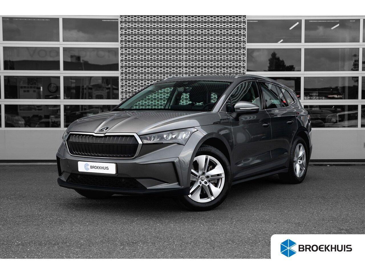 Skoda Enyaq iV - 85 286pk Selection | Trekhaak | Achteruitrijcamera | Parkeerhulp V+A | Navigatie - AutoWereld.nl