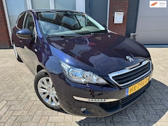 Peugeot 308 - 1.2 PureTech Style / 1e Eig / Pano / Navi / PDC / DAB