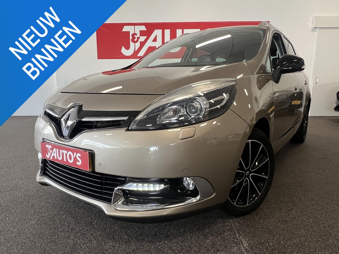 Renault Grand Scénic - 2.0 Bose NAVIGATIE/CAMERA, LED, CRUISE, XENON - AutoWereld.nl