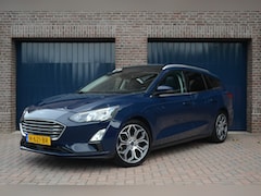 Ford Focus Wagon - 1.0 EcoBoost Titanium Business | Panoramadak | Trekhaak | Leder | Keyless
