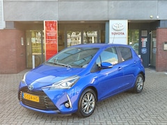 Toyota Yaris - 1.5 Hybrid DYNAMIC NAVI KEYLESS CAMERA CRUISE DAB+ CLIMA 15'' LM-VELGEN BLUETOOTH NL-AUTO