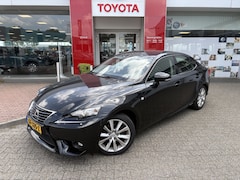 Lexus IS - 300h 25th Edition | Leder | Navi | Sensoren v/a | Stoelverwarmin