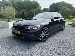 BMW 3-serie - 320i High Executive / Camera / M Pakket