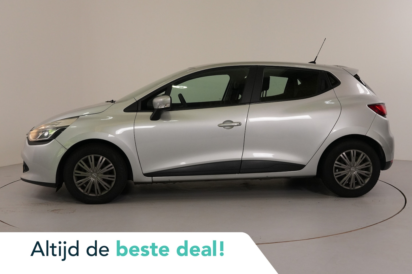 Renault Clio - 1.5 dCi ECO Expression | Airco | Navigatie | Cruise | - AutoWereld.nl