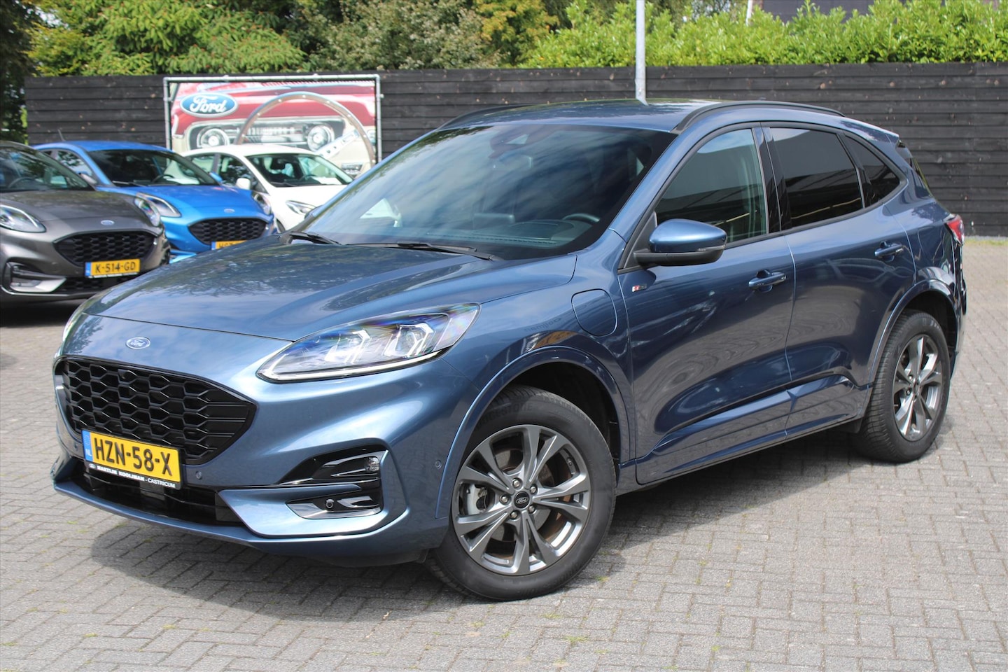 Ford Kuga - 2.5 PHEV AUT 225pk ST-Line X, Driver Assistance, Technology en Winterpack, Afneembare Trek - AutoWereld.nl