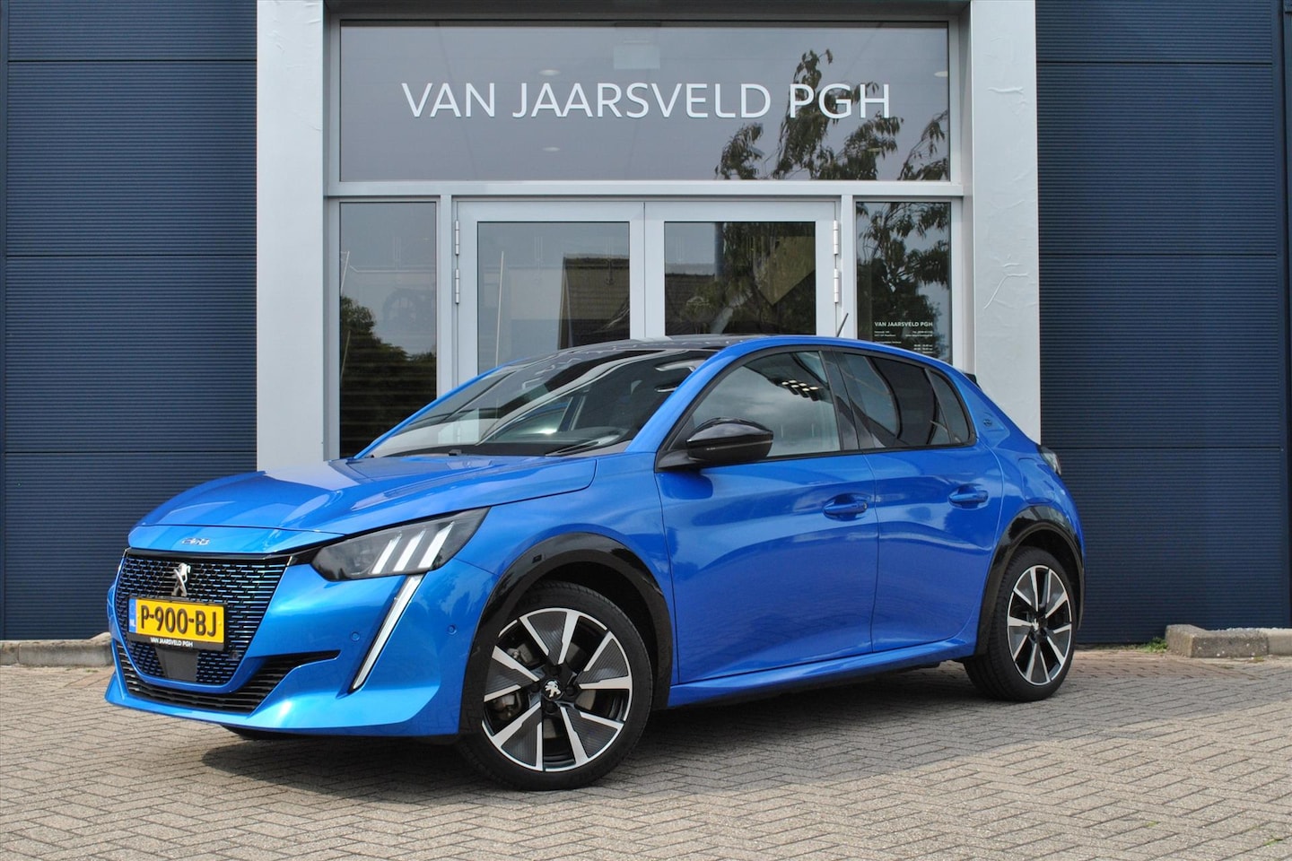 Peugeot e-208 - EV 50kWh 136pk - AutoWereld.nl